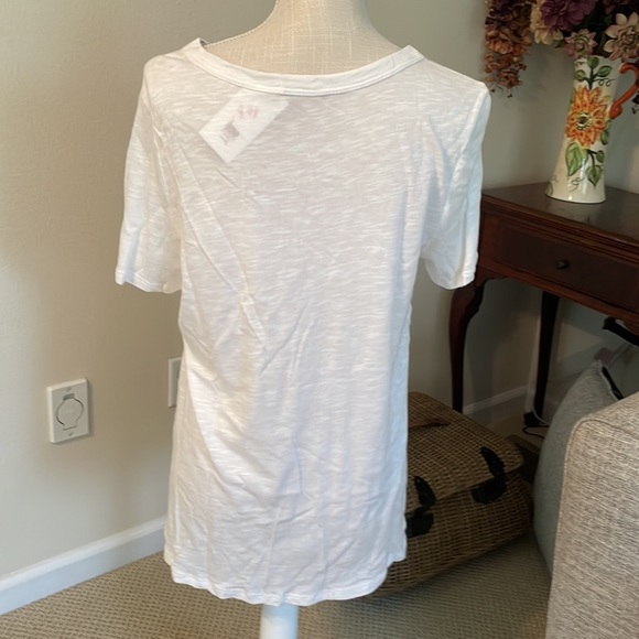 White tee shirt - Picture 4 of 4